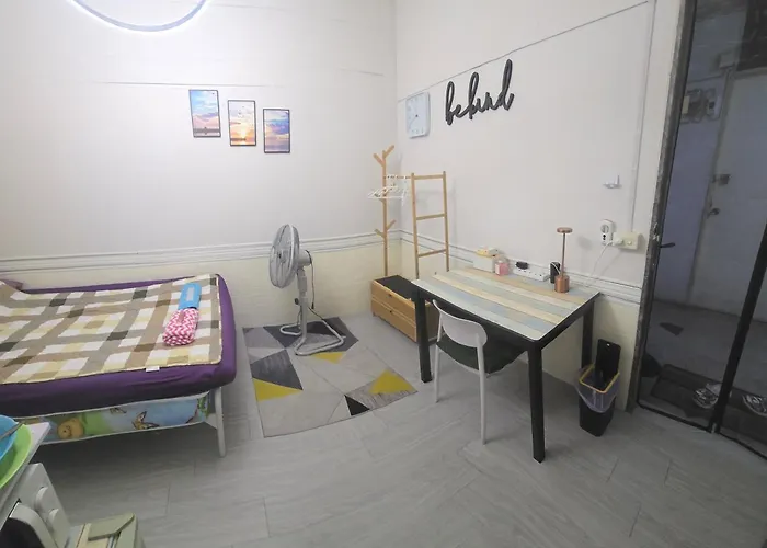 103 Olan Place With Fan And Near Skytrain And Free Wi-fi 公寓 *